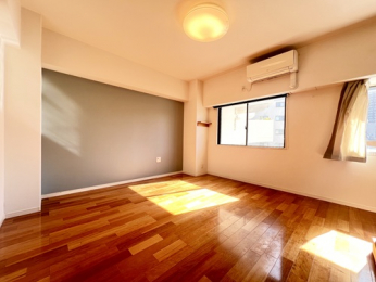 ���r���O�@�k�c�j�@�����������̗z����E�̌��ǍD