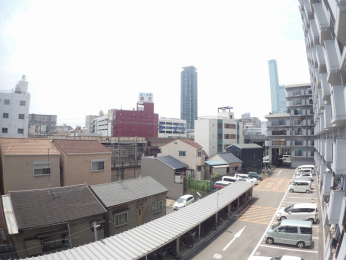 �Z�˂���̒��]�ʐ^�@-