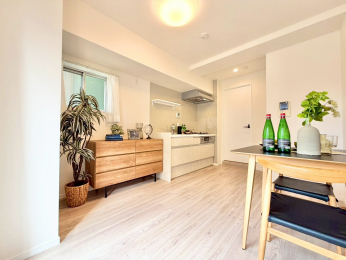 ���r���O�@��9�K���݁A�z������E�ʕ��ǍD��