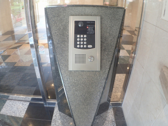 �@�I�[�g���b�N