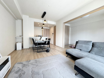 ���r���O�@�L�X�Ƃ�����14.1����LDK�ł��� �ׂ̗m�����J���Ė�19.8����LDK�Ƃ��Ă����p���\�ł���