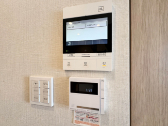 ���̑����ρ@���r���O�ɂ͏��g�[�t�I��C���������A�ق���������オ��Ȃ��̂ŏ����Ȃ��q���܂����Ă����S�ł���