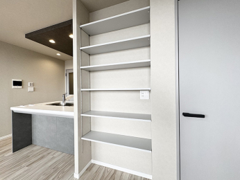 ���[�@���r���O�ɂ͉��I���������܂���