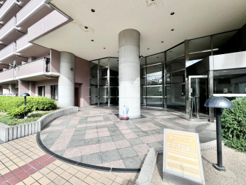 �G���g�����X�@�z����̗ǂ��J���I�ȃG���g�����X�X�y�[�X�I�u�₩�ȗ΂̐A�͂��o�}���Ă���܂���