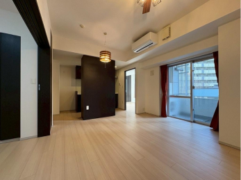 ���r���O�@�����r���O�ɂ͎��C�΍�E�ȃG�l�ɂ��𗧂V�[�����O�t�@���t���Ɩ�����