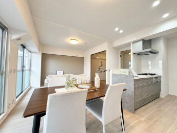 ���r���O�@�����������Ȃ���ł����Ƒ��Ƃ̉�b���y���߂�ΖʃL�b�`���ł���