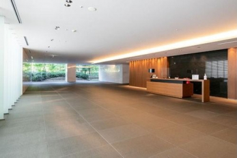 ���r�[�@�����ʂȃR���V�F���W�F�T�[�r�X���̗p