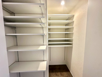 ���[�@�V���[�Y�C���N���[�[�b�g�L���