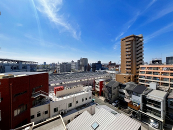 �Z�˂���̒��]�ʐ^�@-