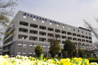 �@�}�����~�}�Z���^�[�܂Ŗ�1200��