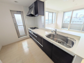 �L�b�`���@�ΖʃL�b�`�����H��@�t���ł���L�b�`��������o���R�j�[�o�邱�Ƃ��ł��܂���