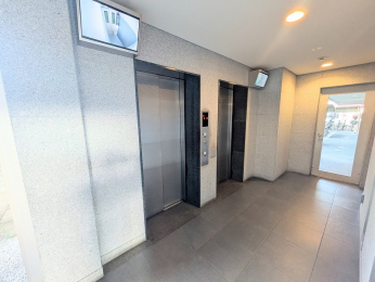 ���̑����p���@�G���x�[�^�[�͂Q���܂��̂ŕ֗��ł����