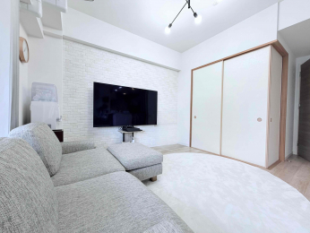 ���r���O�@���r���O�̕ǂ̓G�R�J���b�g�ɂȂ��Ă���A���L�E�������ʂ�����܂���