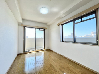 �m���@2�ʍ̌��̖��邢�m����