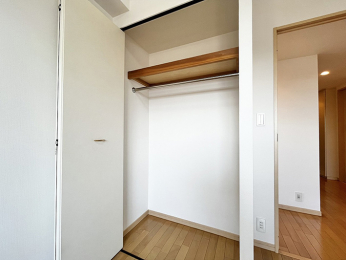 ���[�@�e�����ɂ͎��[���������Ă��܂���