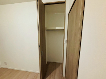 ���[�@�e�����ɂ͎��[���������Ă��܂���