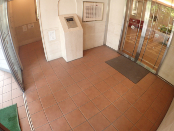 �G���g�����X�@�I�[�g���b�N