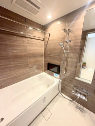 �����@�����g�[�����@�t����1418�^�C�v�̃��j�b�g�o�X��V�����܂����ITV���t���Ă���܂����