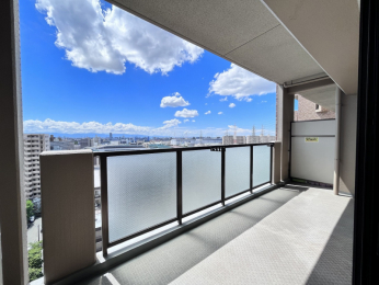 �o���R�j�[�@�L����Ԃ��m�ۂł��A�����肪�ǂ��J�������������C�h�o���R�j�[�����]���ǍD