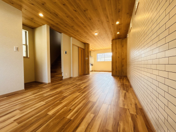 ���r���O�@��17.75����LDK�I