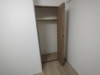 ���[�@�e�����ɂ͎��[���������Ă��܂�