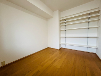 �m���@��4.8���̗m���ɂ͒I������A�f�B�X�v���C�ɂ����[�ɂ��g���܂�