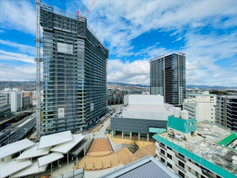 �Z�˂���̒��]�ʐ^�@-