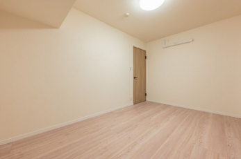 ���[�@���X�y�[�X��L�����p�����[�˂��t���Ă��܂��B�����[�g���[�N��I�����C�����ƁA��̎��ԂȂǏW���^�C�������K�ɁI