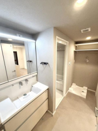 ���ʑ�E���ʏ��@��Ƃ�̂�����ʃX�y�[�X�͖Z�������ɂ����S