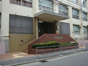 ���ӊ��@���D�ꏬ�w�Z�܂Ŗ�750��