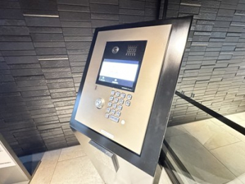 ���̑����p���@�J�����t���̃C���^�[�z���Ŗh�Ƒ΍���΂�����