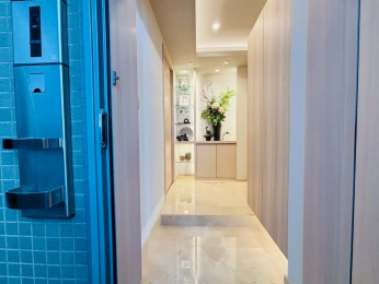 ���ց@���������̂��闎�����������͋C�̌��ւł��B