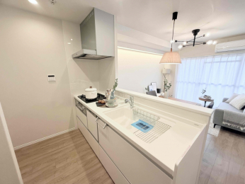 �L�b�`���@�V�X�e���L�b�`����V�����܂����B�H��􂢊����@���t���Ă���܂���