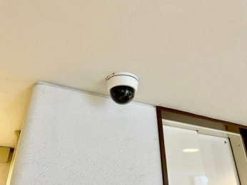 ���̑��@���h�ƃJ�������ݒu����Ă���A�����₨�q�l�����S�̃Z�L�����e�B��