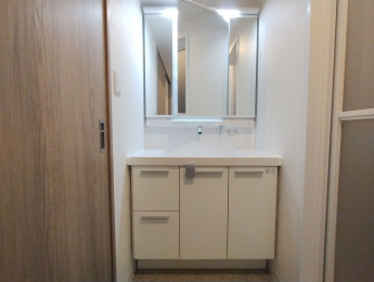 ���ʑ�E���ʏ��@�i2024�N10�������̎ʐ^�ƂȂ�܂��j