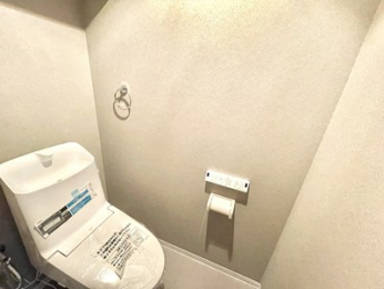 �g�C���@�������֍��t���̂��߁A�G�߂��킸���K�ɂ��߂������������܂���