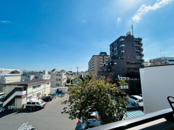 �Z�˂���̒��]�ʐ^�@-