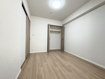 ���ց@���[�͂̍����V���[�Y�{�b�N�X������܂��̂ŁA���ւ͂������������