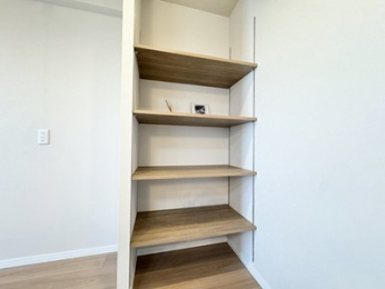 �����@�����g�[�����@�t���̂��߁A�N�����K�ɂ��߂������������܂�