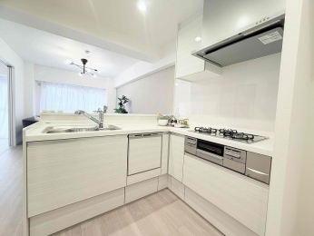 �L�b�`���@�V�����܂���L���^�V�X�e���L�b�`���ł��B�I�[�v���L�b�`���ɂ��܂����̂ł����������n���܂���B