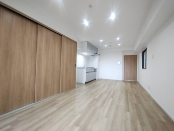 ���r���O�@-