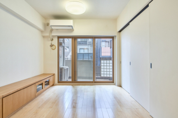 ���r���O�@-