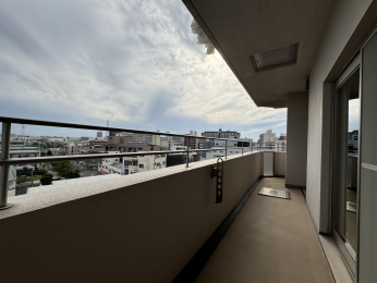 �o���R�j�[�@�L�X�Ƃ���3�ʂ̈����񂵃o���R�j�[�ł�