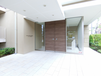 �G���g�����X�@�z����̗ǂ��J���I�ȃG���g�����X�X�y�[�X�I�u�₩�ȗ΂̐A�͂��o�}���Ă���܂���