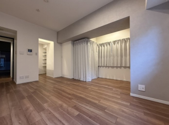 ���r���O�@��LDK��13���ł��B���܂����X�y�[�X�̓e�����[�N�X�y�[�X�ɂ��œK�ł��I
