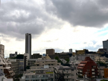 �Z�˂���̒��]�ʐ^�@-