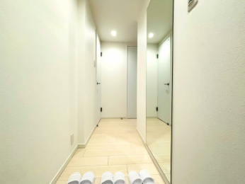 ���ց@-