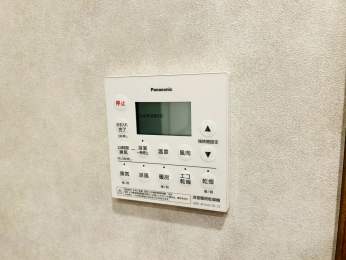 �@-