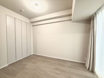 �m���@������̃o���R�j�[�Ɍq����m����4.8��